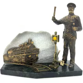 A souvenir made of bronze "Bon voyage"